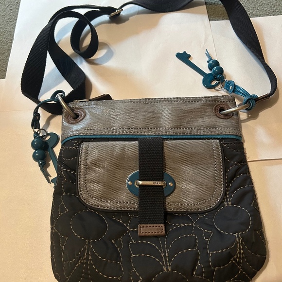 Fossil Key Per Quilted Nylon Purse - Picture 1 of 9